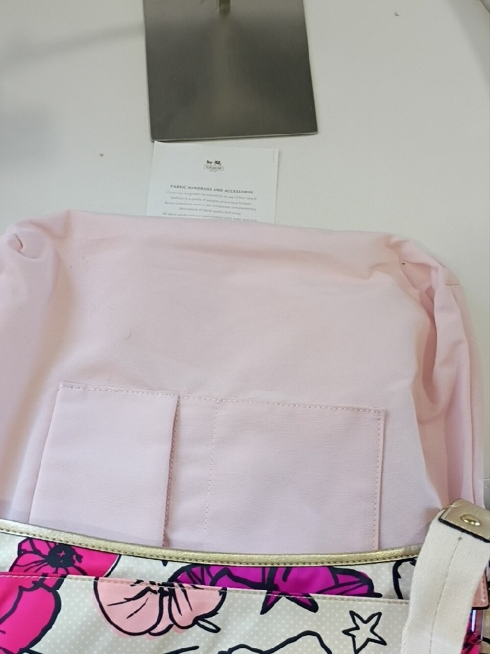 Coach Kyra Poppy Messenger Bag In Pristine Condition With Adjustable Strap - Picture 16 of 16